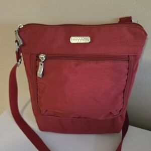 Baggallini Red Crossbody Bag with Durable Fabric and Practical Design